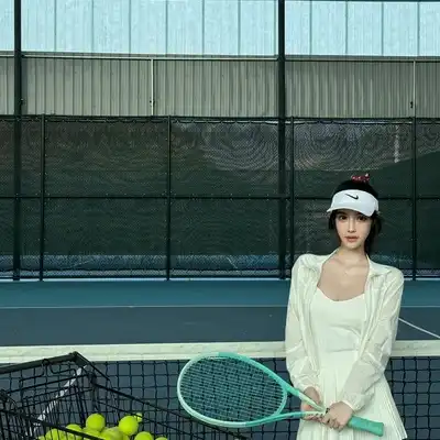 万伟翔